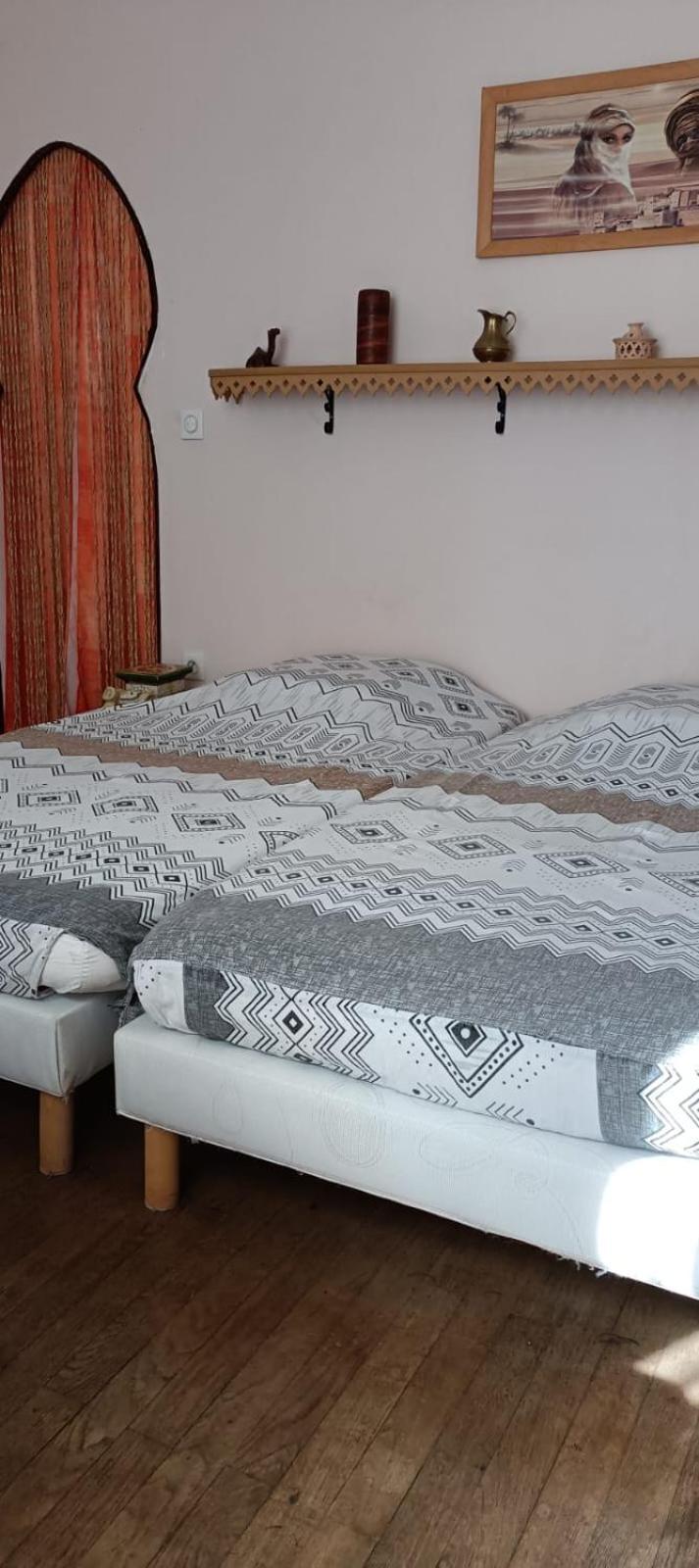 Chambre D'Hote Dans Maison Atypique Possibilite 1 Lit Supplementaire Pour 15 Euros Sancoins Екстер'єр фото